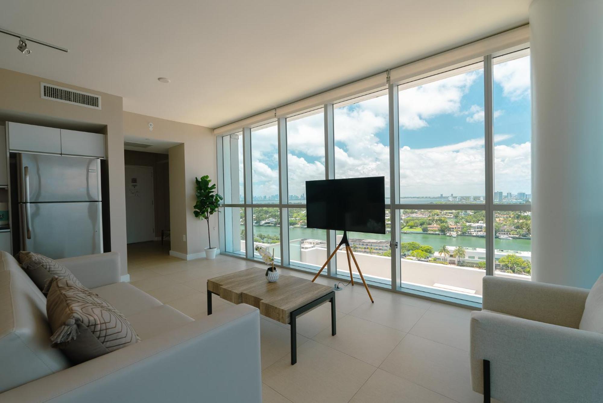 Ocean 2 Sky At Monte Carlo Miami Beach Rom bilde
