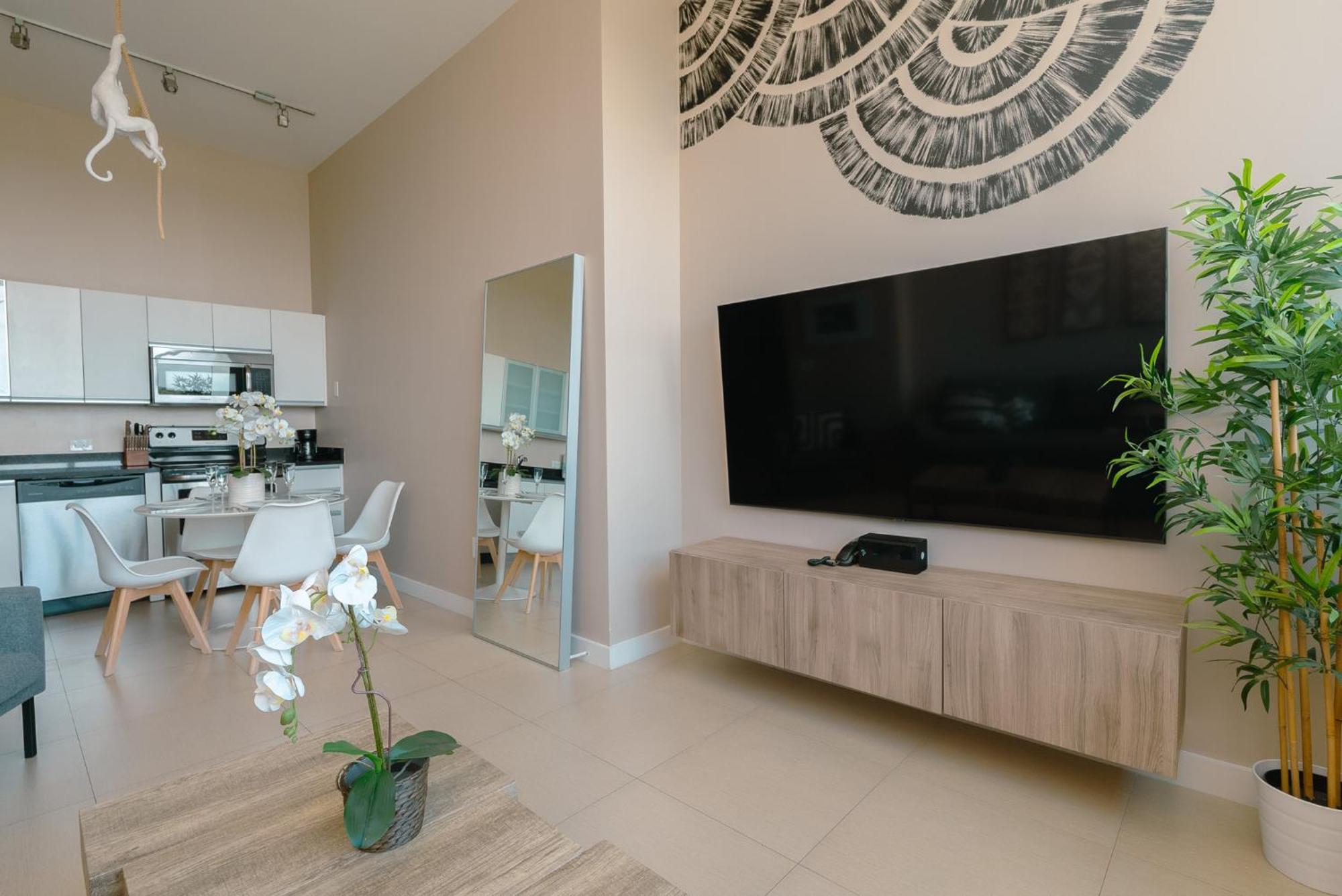 Ocean 2 Sky At Monte Carlo Miami Beach Rom bilde