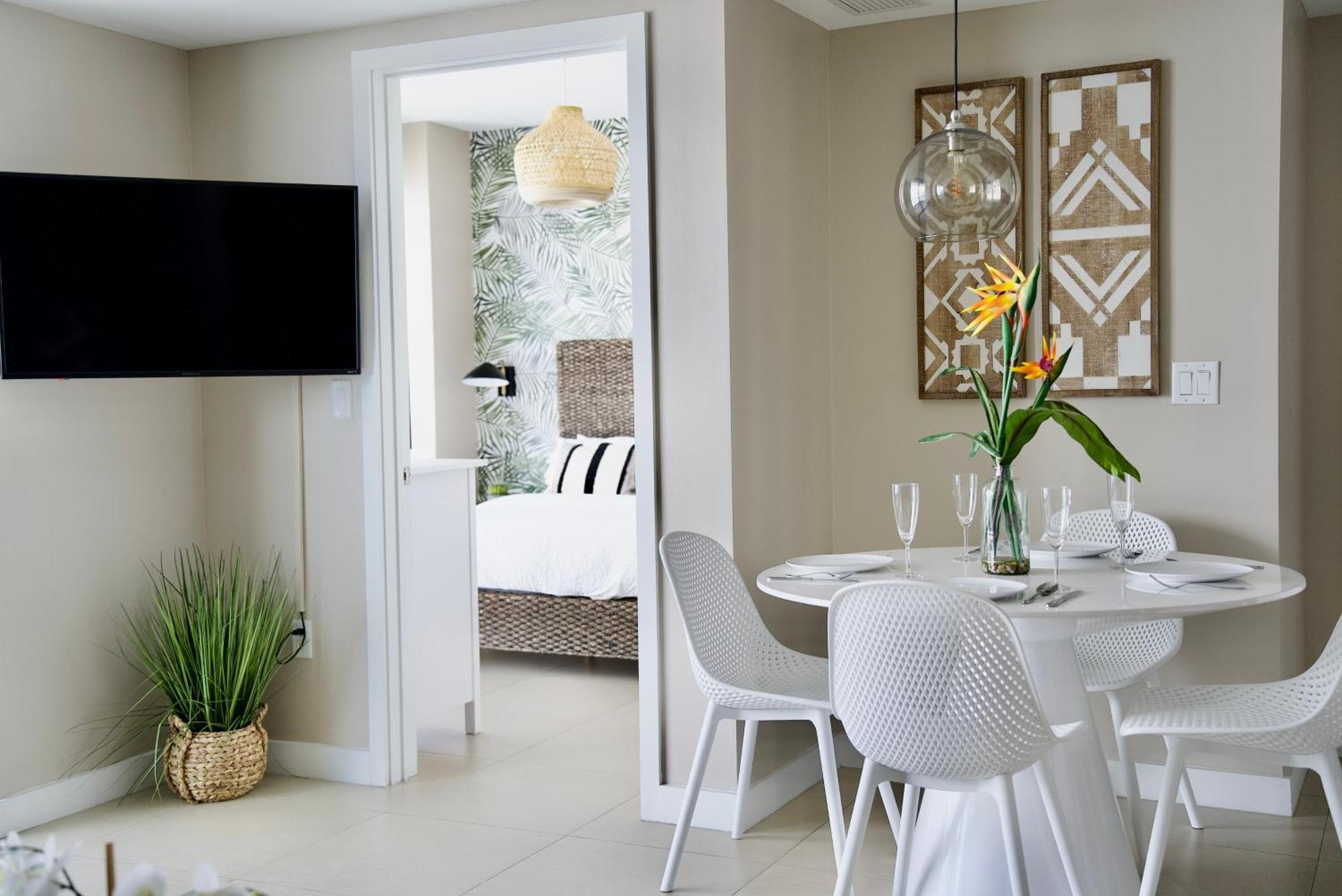 Ocean 2 Sky At Monte Carlo Miami Beach Rom bilde